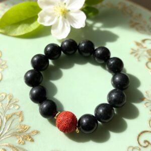 H18	Accessories: Random Style